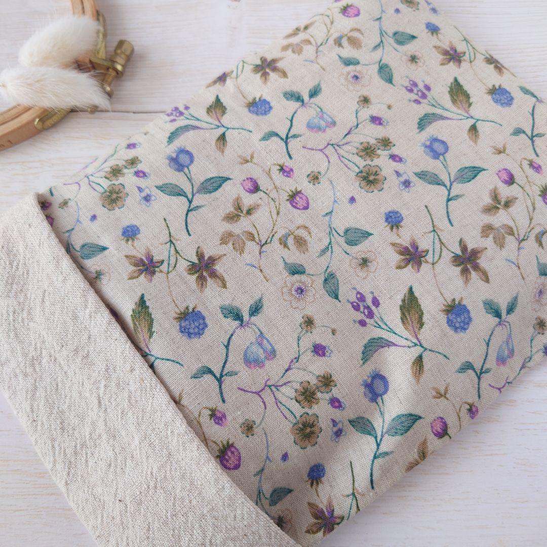 手刺繍入あずき/小豆のお腹ピロー【三毛猫の秋の収穫】