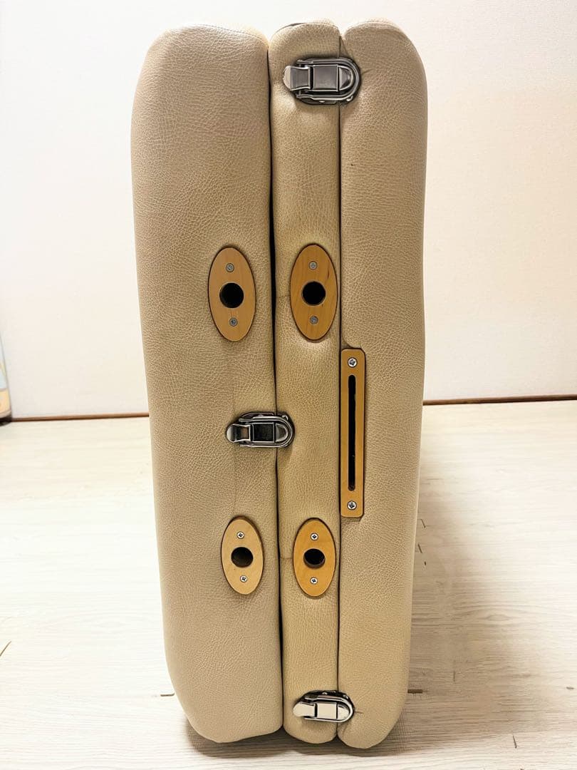 マッサージベッド 折りたたみ施術ベッド マタニティアロマ NOMADO