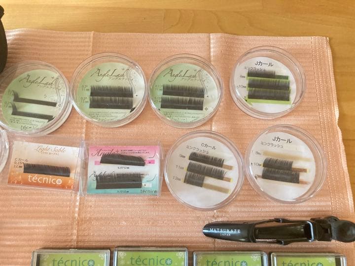 まつ毛エクステ閉店引き上げ品　売り切り