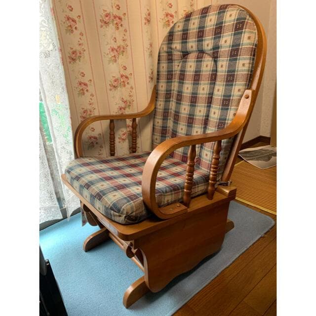 チェック柄ロッキングチェア