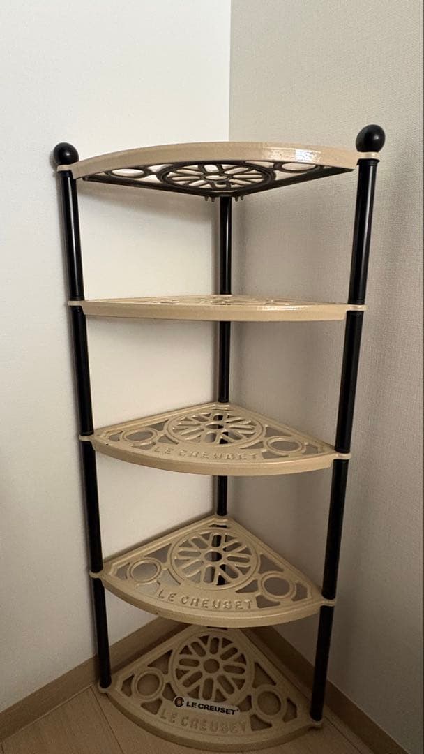 LE CREUSET ル・クルーゼ ポットスタンド ベージュ5段　シェルフ