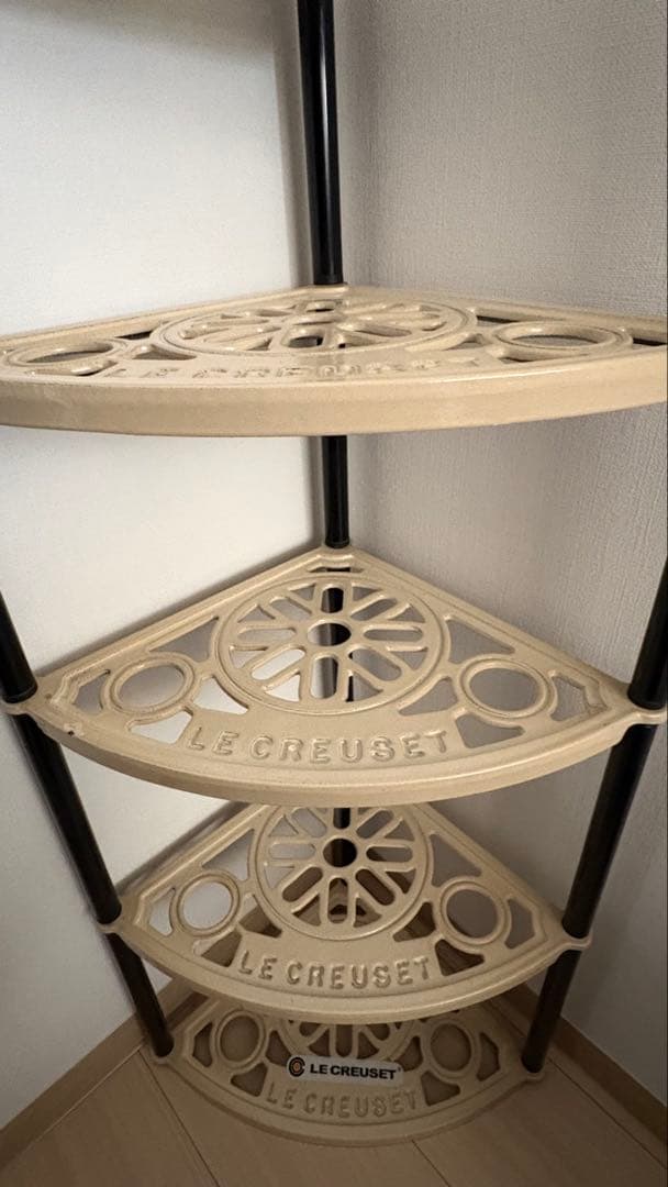 LE CREUSET ル・クルーゼ ポットスタンド ベージュ5段　シェルフ