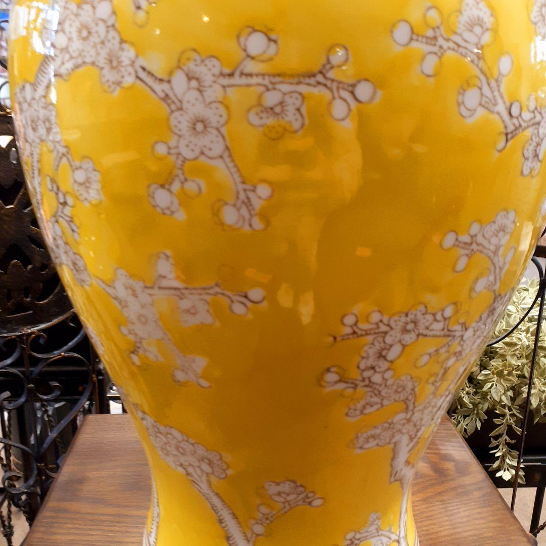 輸入雑貨　シノワズリ　『青白陶器蓋付大壷』　ハンドメイド　陶器　花柄