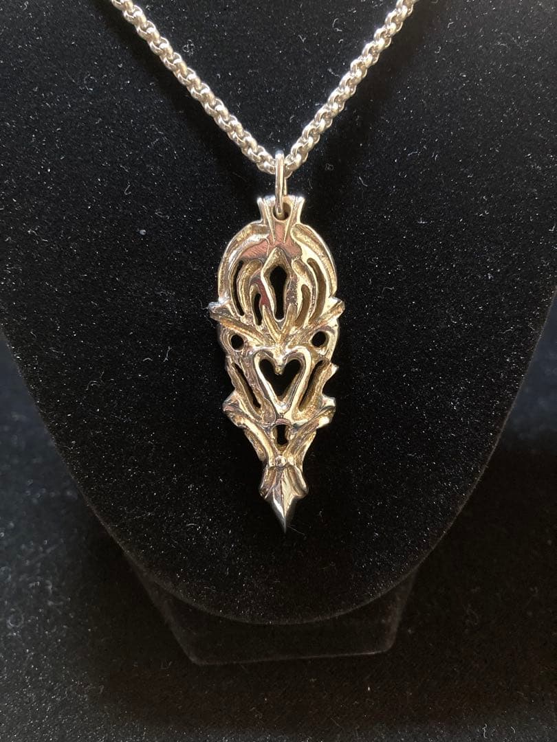 ハートシェイプPendant チェーン付き Silver925