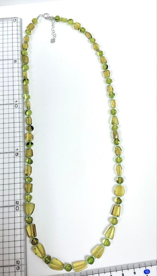 グリーン琥珀ネックレス　グリーンアンバーネックレスNO25-2396