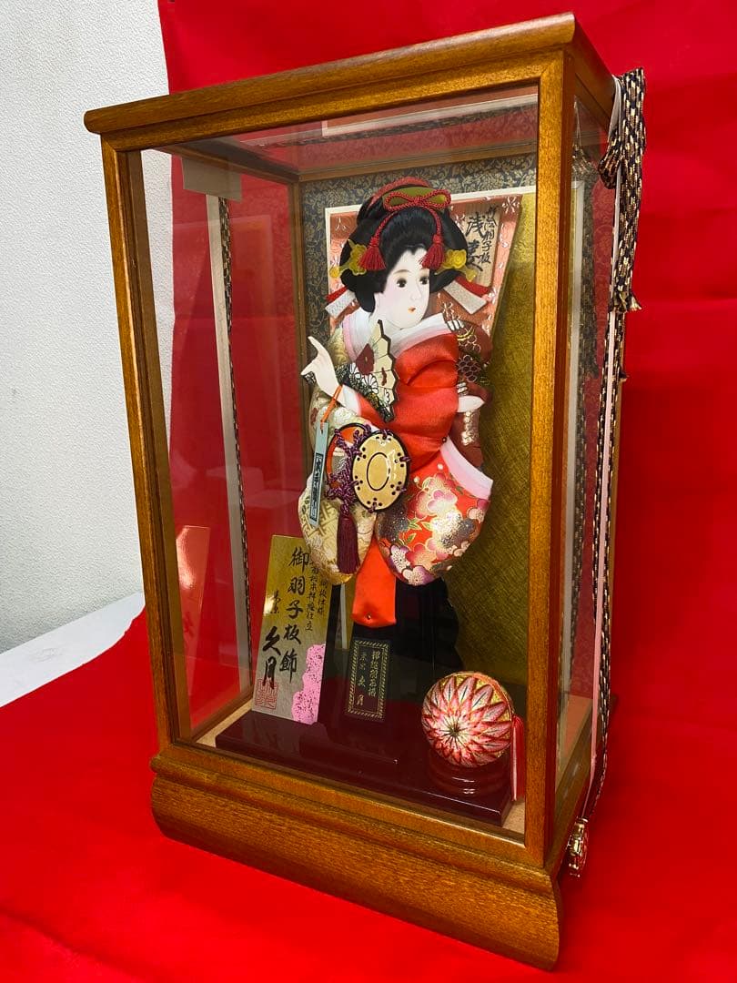 東京久月　羽子板オルゴール付ケース１３号・間口約３１×奥行約２４×高さ約５２㎝