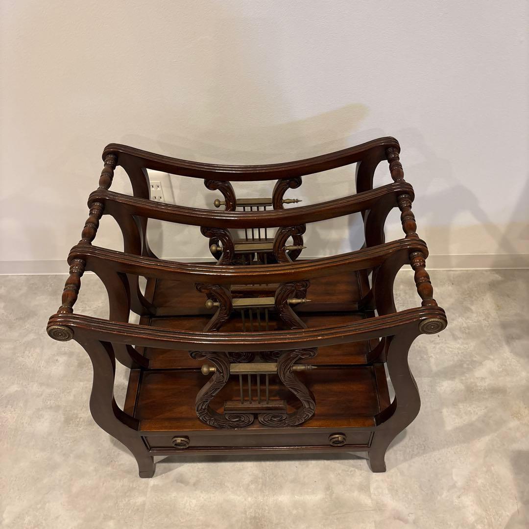 マガジンラック　ジャンセン　Jansen 細かな装飾あり