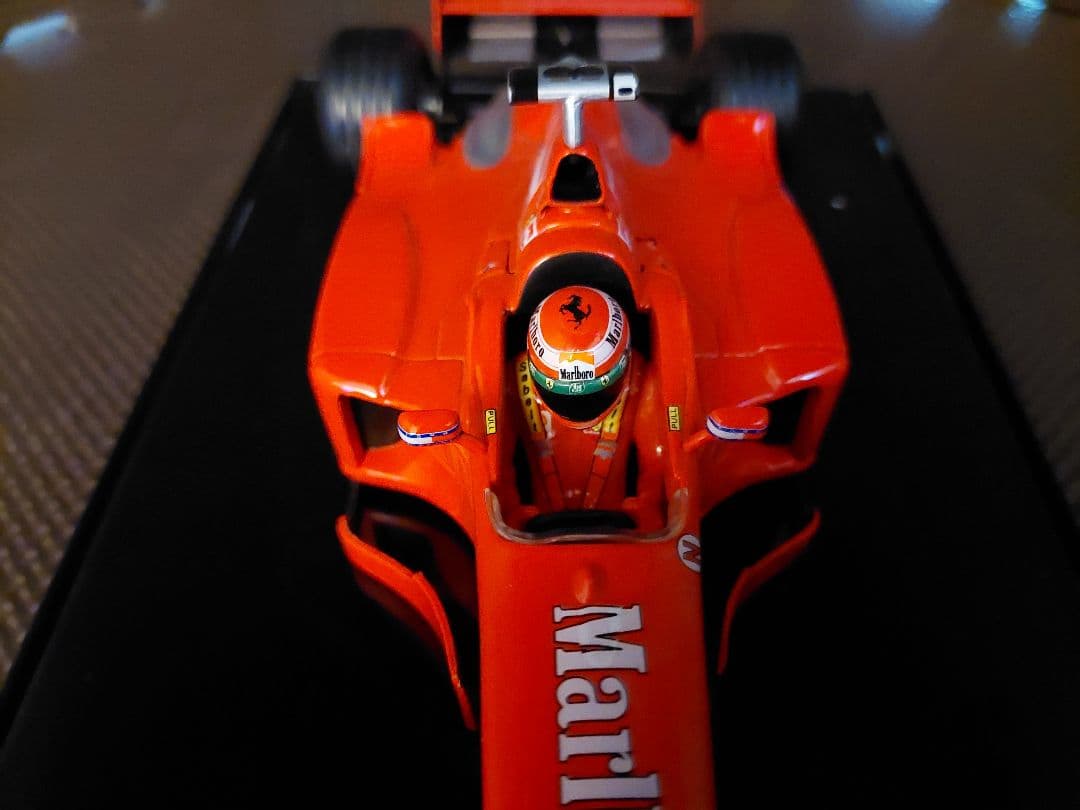 ホットウィール　1/18 フェラーリF399 エディ・アーバイン マルボロロゴ