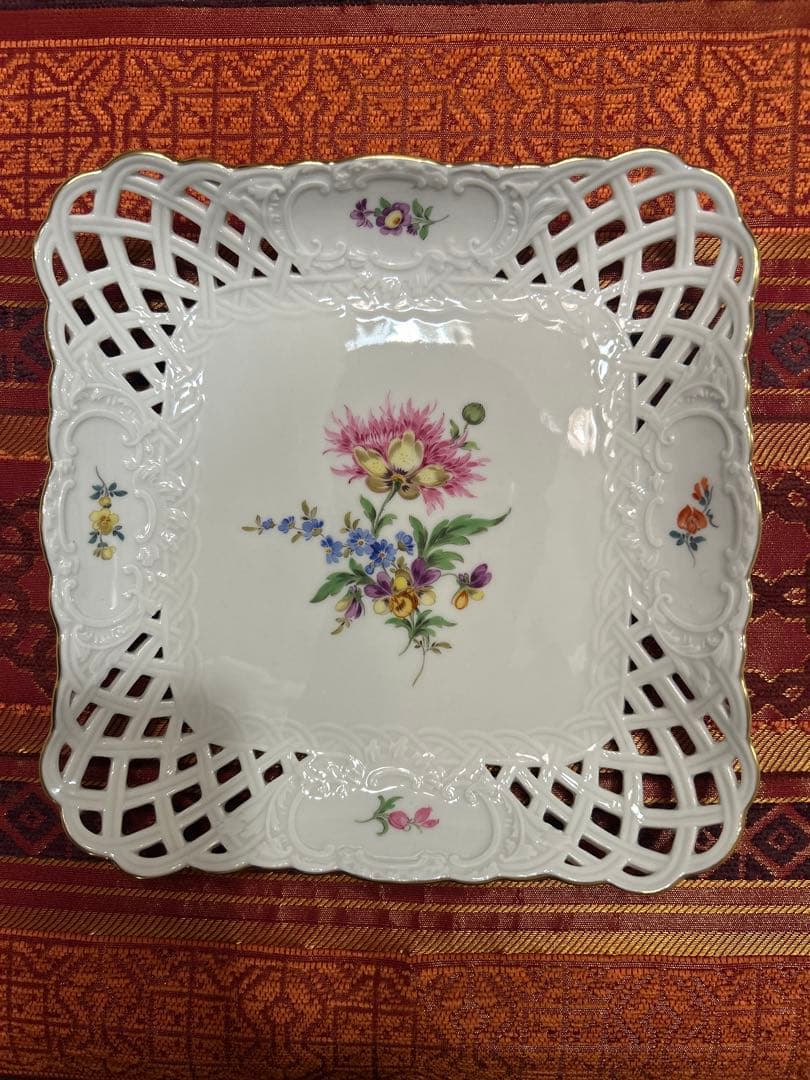 マイセン　スクエア　ベーシックフラワー　三つ花　メッシュ　ボウル　プレート　皿