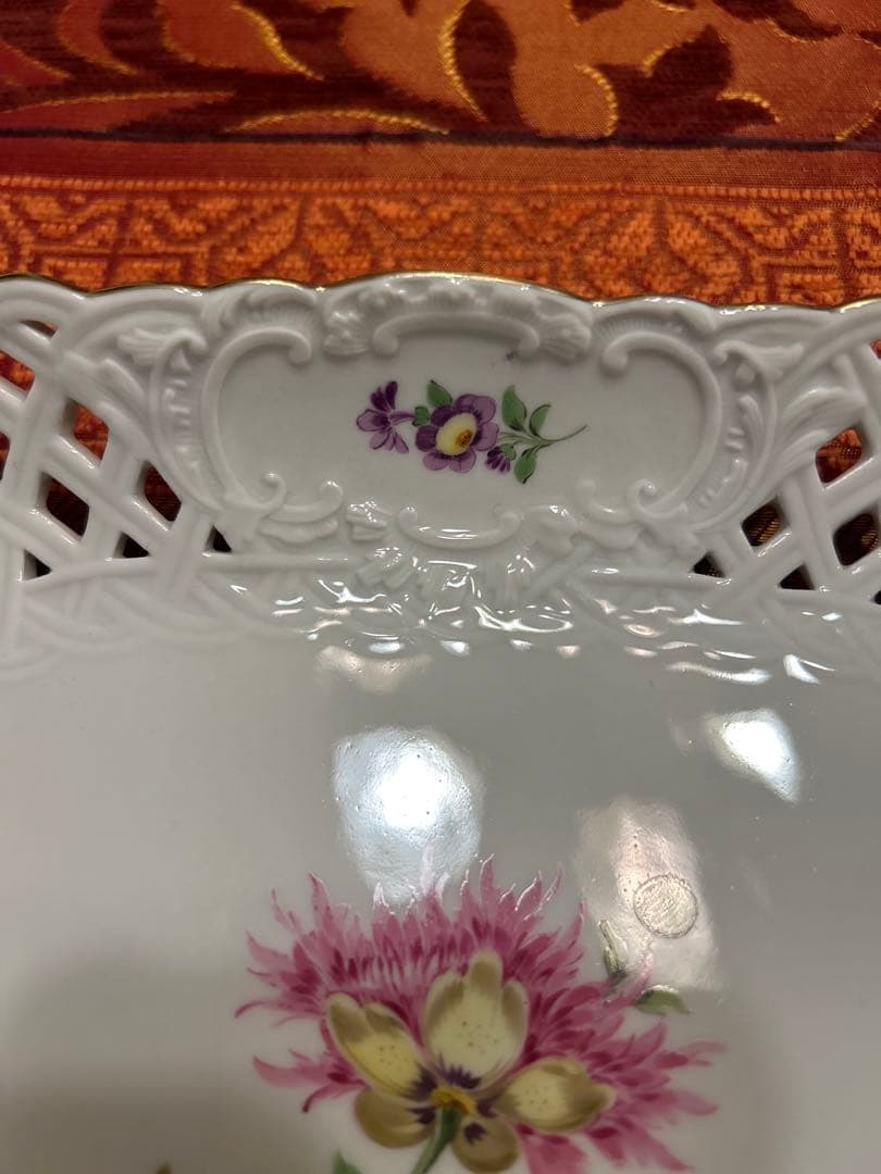 マイセン　スクエア　ベーシックフラワー　三つ花　メッシュ　ボウル　プレート　皿