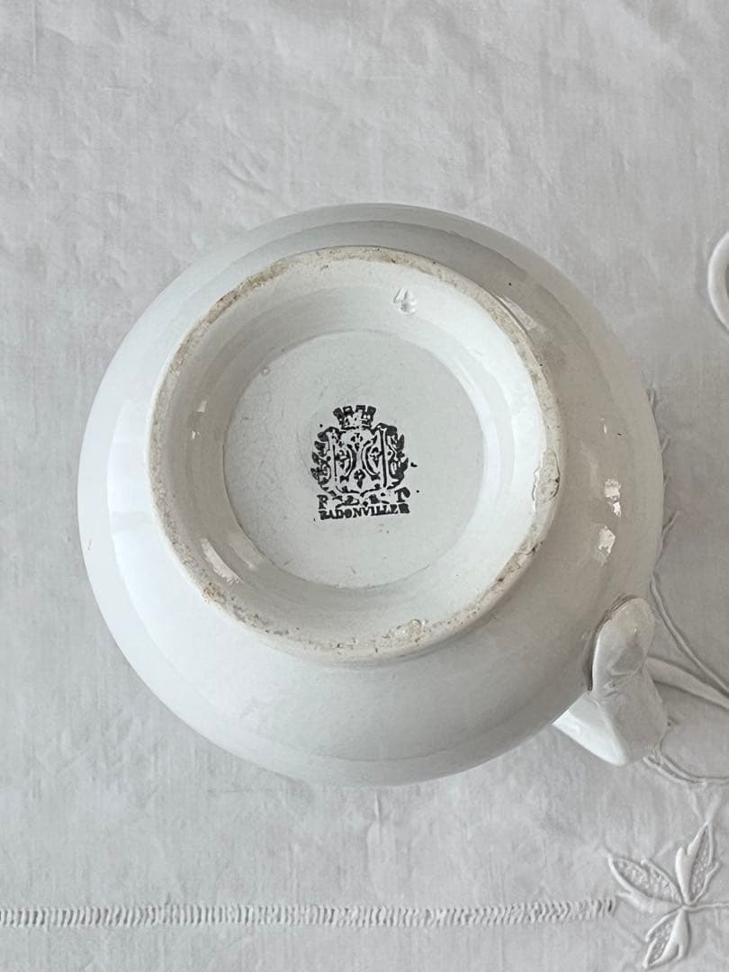 【美品】フランスアンティーク Badonviller窯 ホワイトピシェ 3543