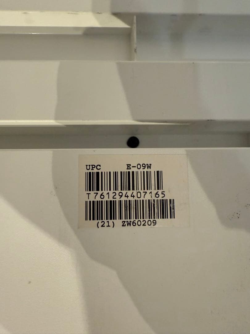 名器 ローランド ROLAND スピーカー内蔵 キーボード E-09W 美品 - メルカリ