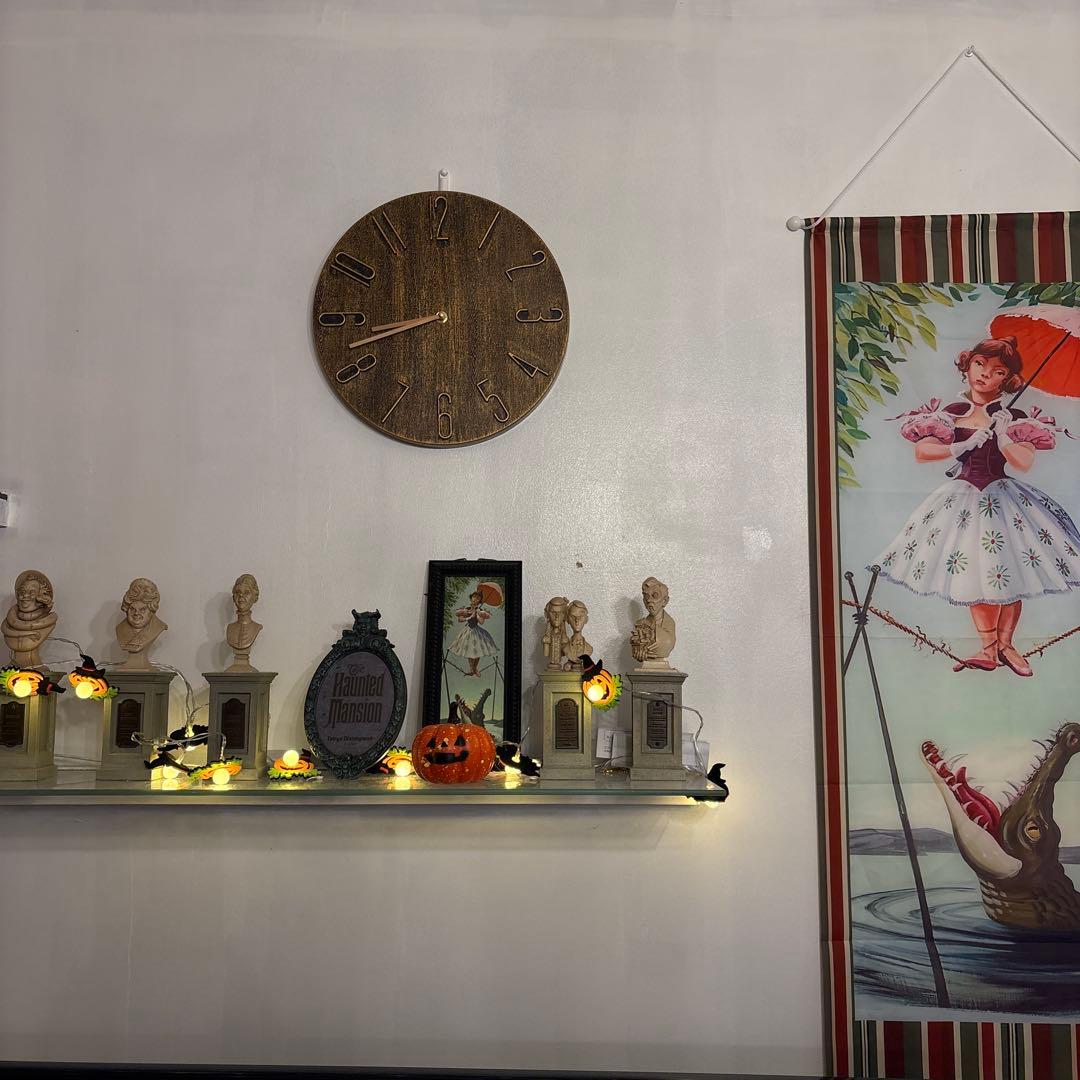 ホーンテッドマンション置き物•タペストリーセット　8セット　ディズニー