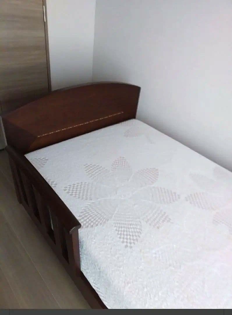 リクライニングベッド　シモンズ　電動　介護ベッド　3モーター　フラット　ベッド