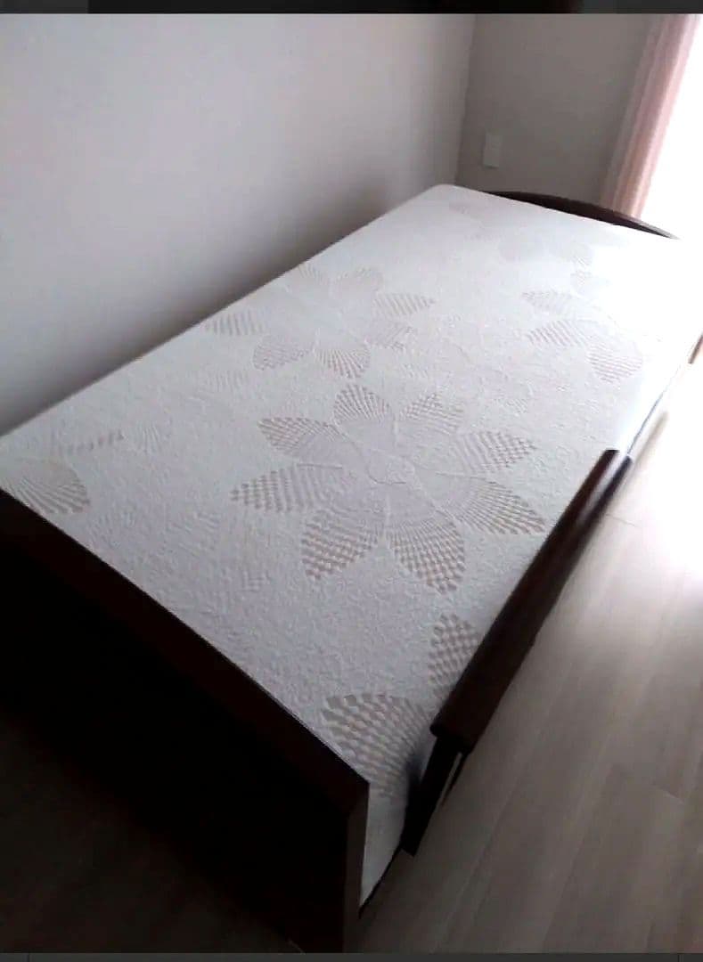 リクライニングベッド　シモンズ　電動　介護ベッド　3モーター　フラット　ベッド