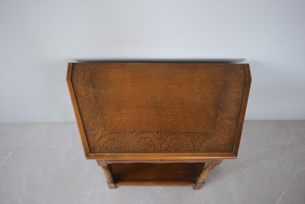 英国アンティーク木製ホールテーブル/サイドテーブル机/花台/飾り棚(92-55)