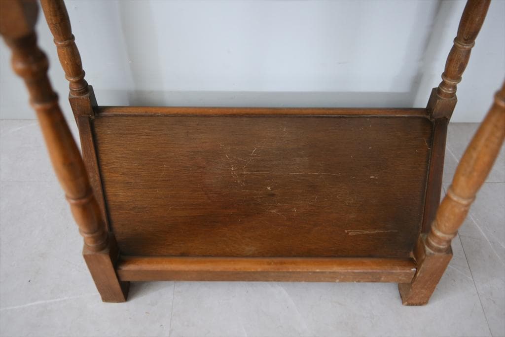 英国アンティーク木製ホールテーブル/サイドテーブル机/花台/飾り棚(92-55)