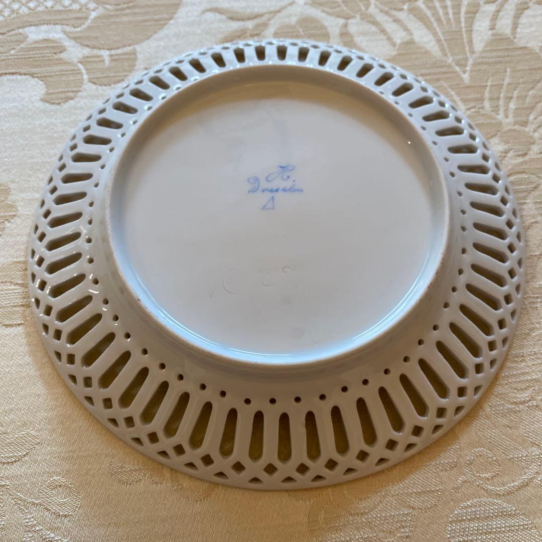 【ドレスデン】自然主義 印象派 印象主義 ／透かし 皿 プレート 「花と蝶」 ③