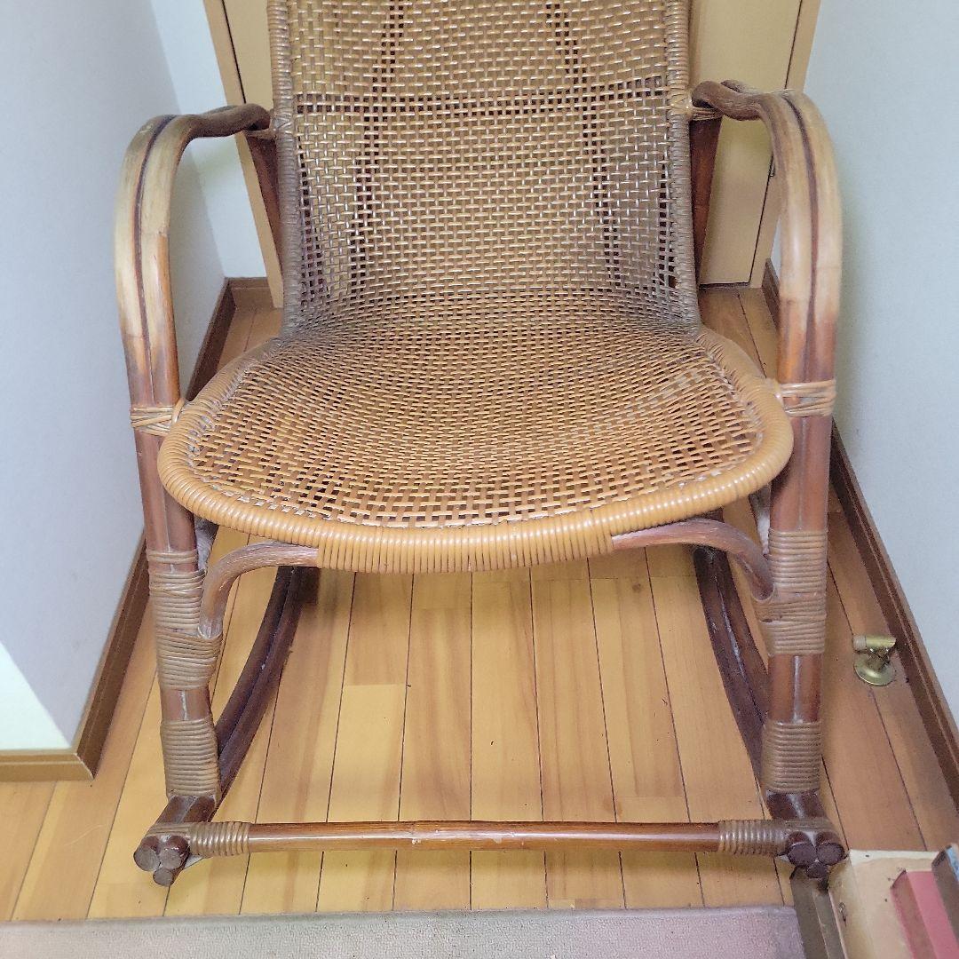 アンティーク　ヴィンテージ　自然素材　ナチュラル　ラタン　籐　ロッキングチェア