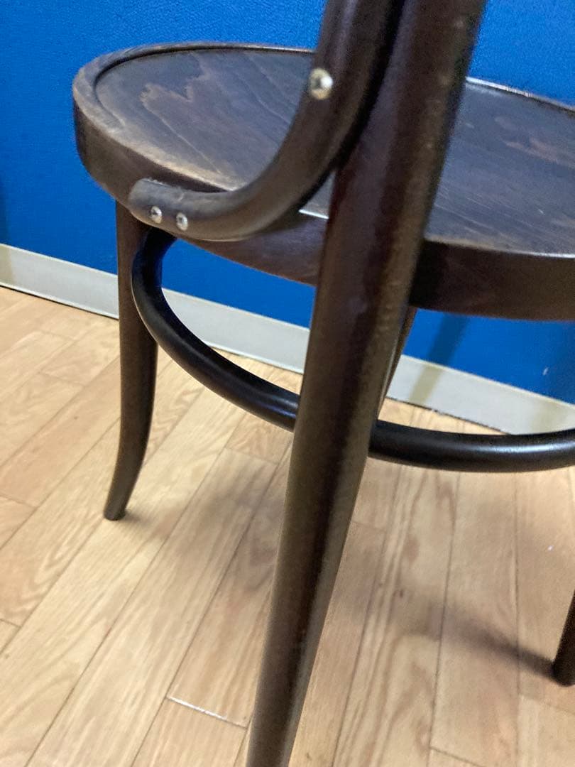 A チェコ製　東ヨーロッパ　ヨーロピアン　椅子　チェア　アンティーク調　木製