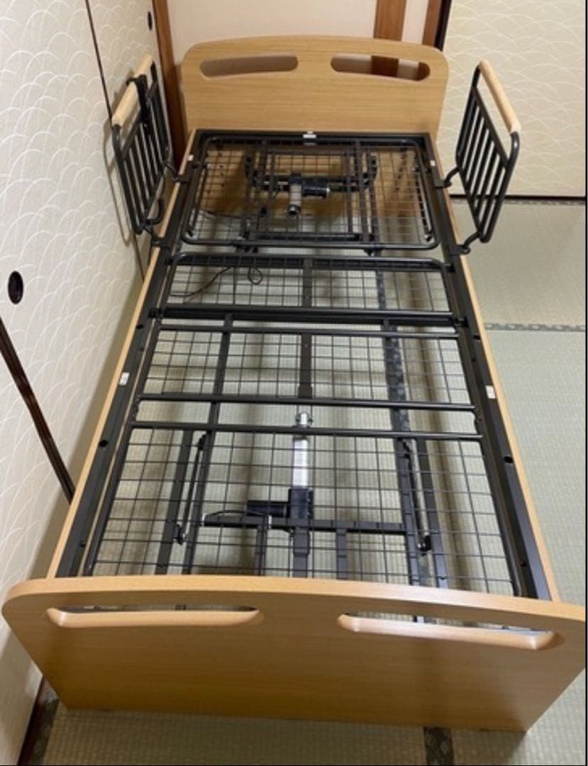 ニトリ　シングルサイズ　電動ベッド　介護ベッド　落下防止手すり　指定地域送料無料