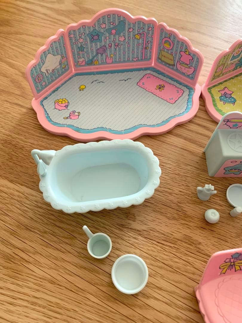 サンリオ　タカラ　かわいいキキララの星のみえるおへや