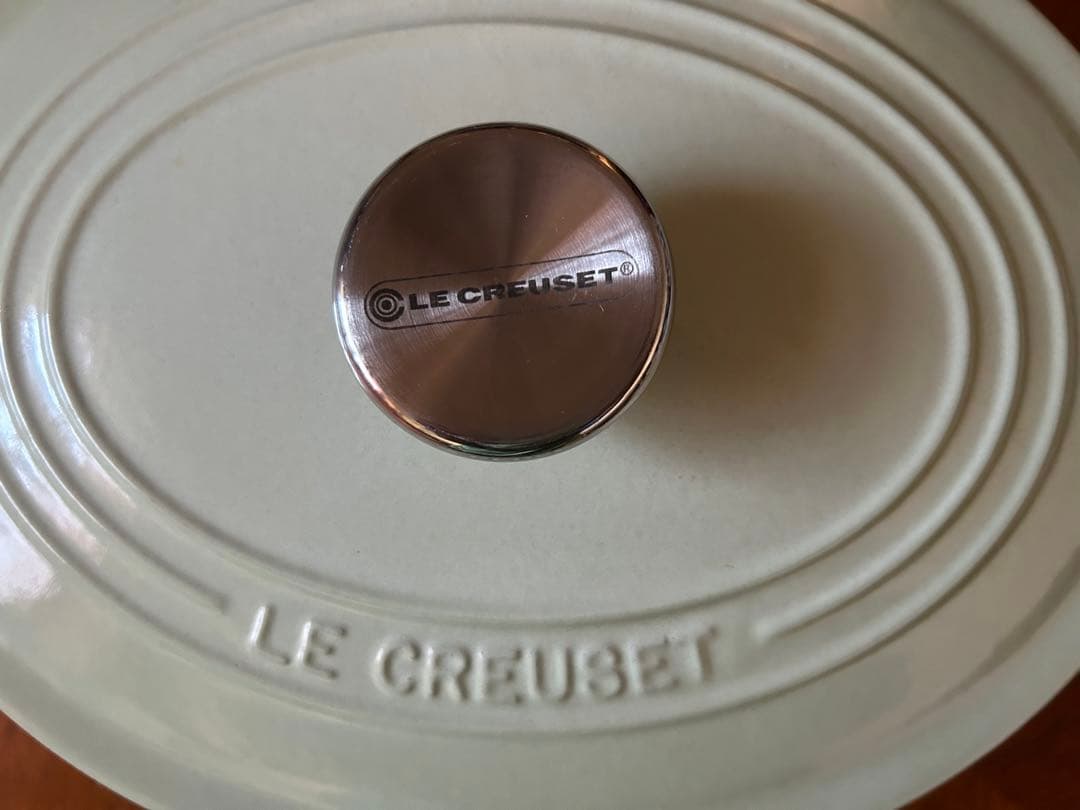 ル・クルーゼ　ココットオーバル　鍋　25㎝　ワサビ