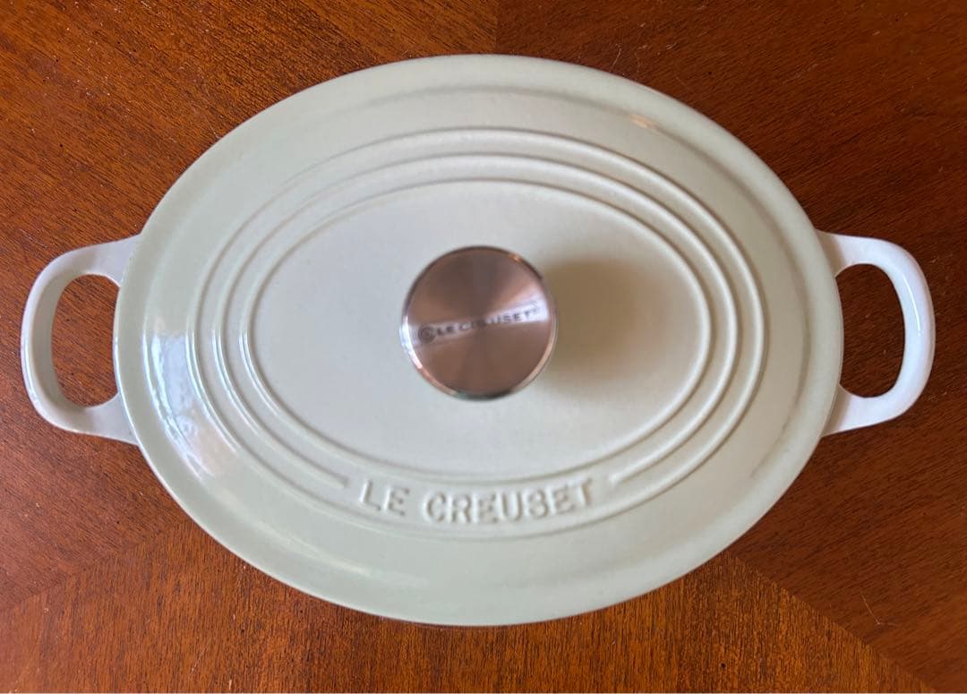 ル・クルーゼ　ココットオーバル　鍋　25㎝　ワサビ