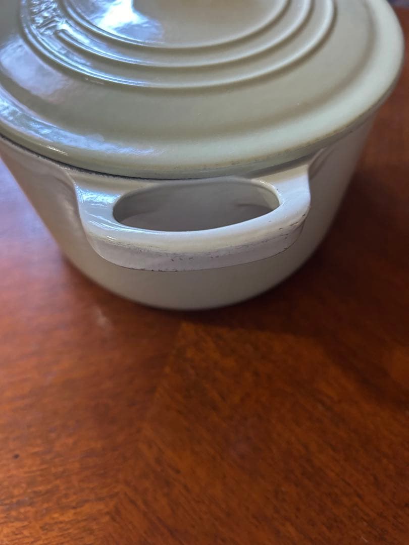 ル・クルーゼ　ココットオーバル　鍋　25㎝　ワサビ