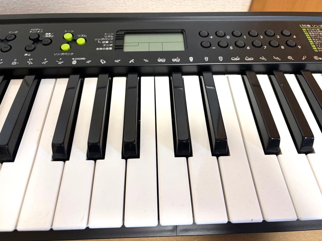 新品同様CASIO　電子キーボード　CTK-240　49鍵盤
