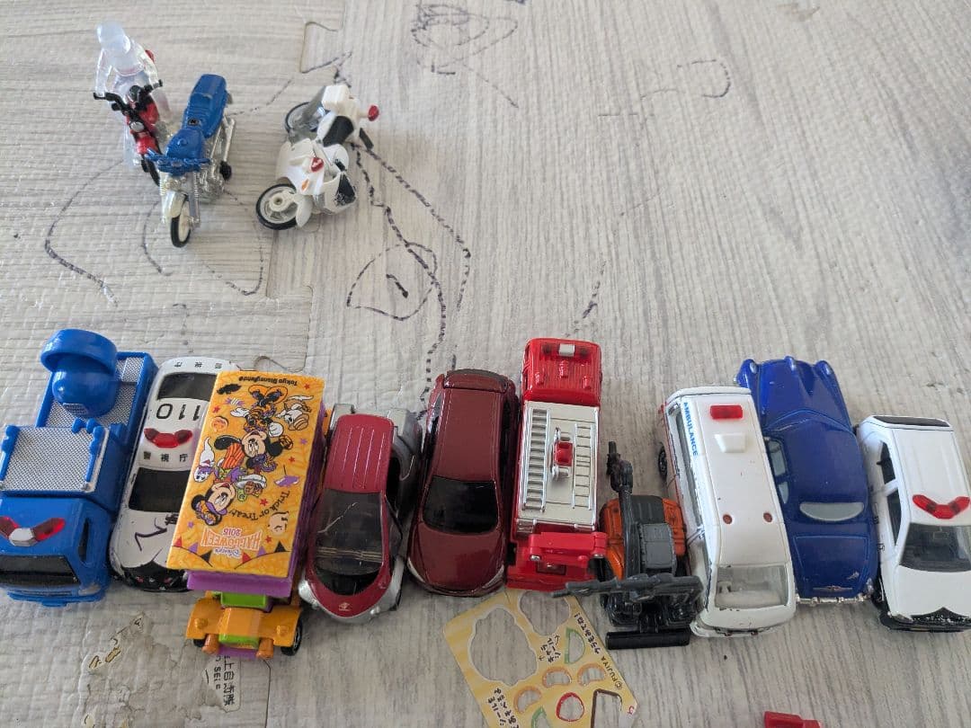 トミカ　まとめ売り　約110台