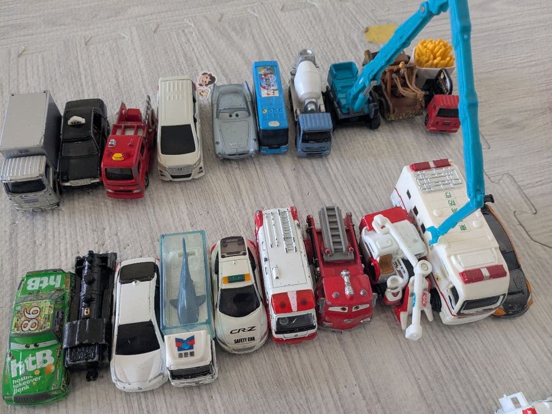 トミカ　まとめ売り　約110台