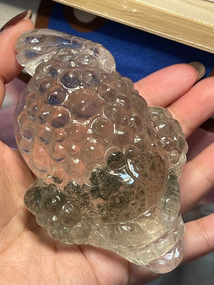 天然石 緑幽霊　ファントム水晶ゼニガエル 金蟾 手彫り　置物 原石　大きい　綺麗