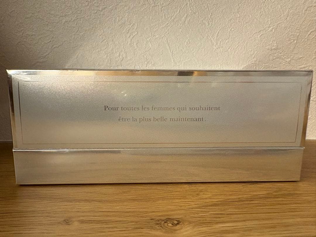 ニナファーム ブランシュール 洗顔石鹸 150g新品未開封 サヴォンネット付