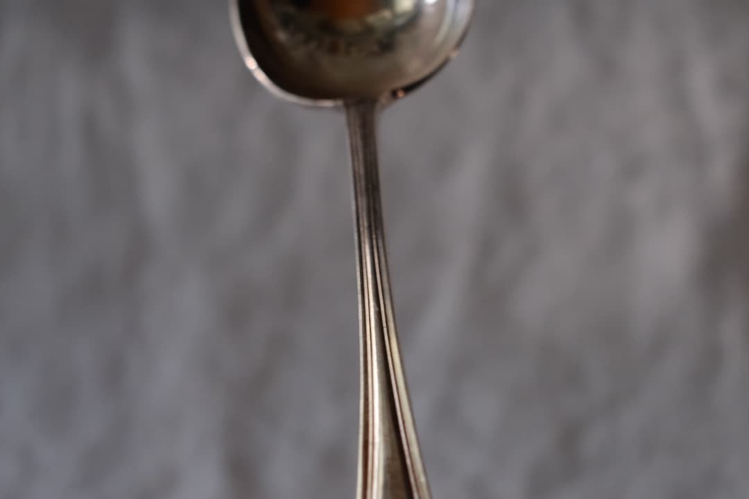 イギリスアンティーク｜クレイモア・プレートのスープスプーン（4本セット）