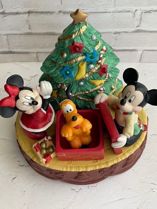 ディズニークリスマス　ミッキー＆ミニー＆プルート　オルゴール・フィギュアリン