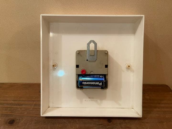 旧東ドイツGDR WEIMAR 壁掛け時計 雪華模様 ビンテージ レトロ