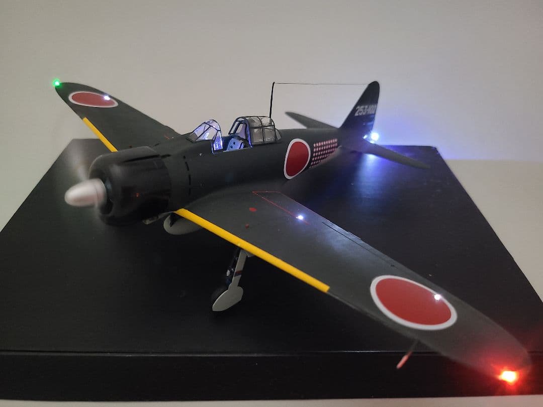 マギウス 零式艦上戦闘機21型 岩本飛曹長乗機リアルモーターライズ完成品 Hobby Master 三菱A6M2零式艦上戦闘機21型 帝国海軍 瑞鶴戦闘機隊 岩本