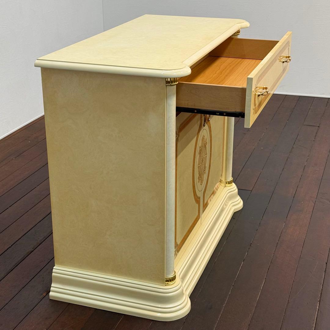 H112K68c イタリア製 サイドボード ロココ調