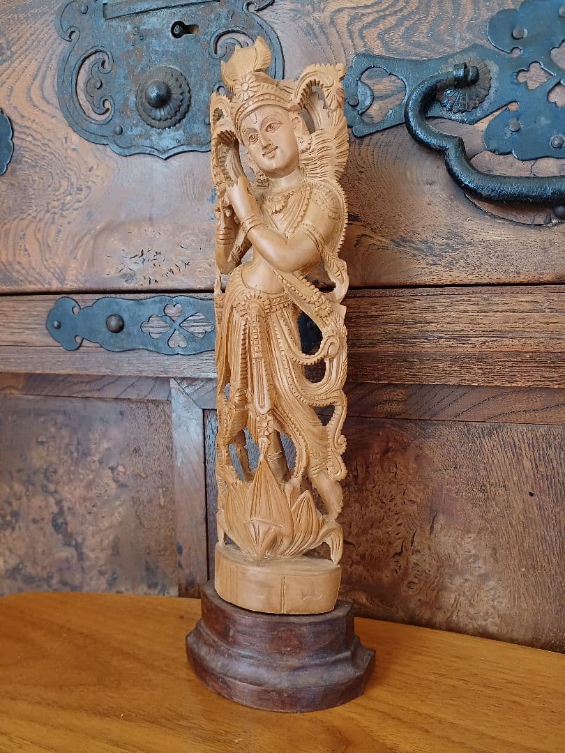 【仏像】弁財天　木彫　白檀　インド　仏教美術　骨董　アンティーク