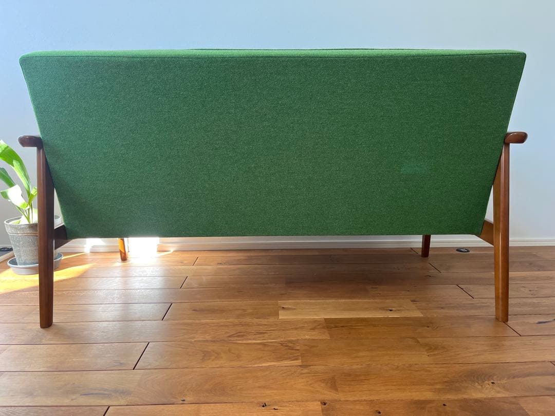 カリモク60】2人掛けソファ Kチェア タープグリーン ⭐︎生産終了