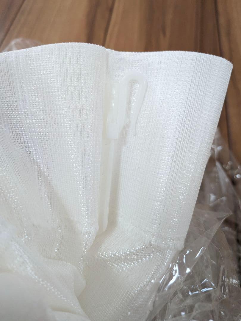 びっくりカーテン　ミラーレースカーテン　ホワイト　140×219 cm　２枚