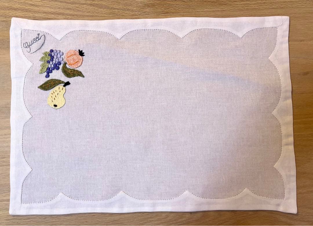 【美品・未使用】GUCCI グッチ　手刺繍ランチョンマット　４枚セット