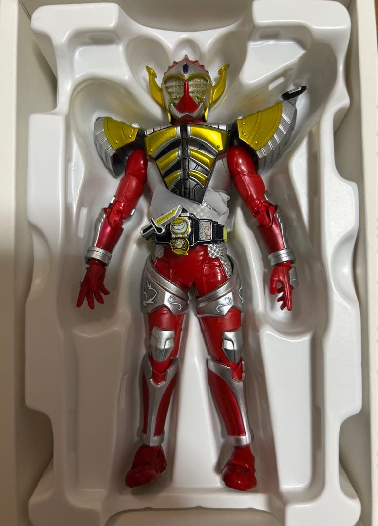 S.H.F真骨彫製法 仮面ライダー鎧武 響鬼　カブトライダーフォーム　10th