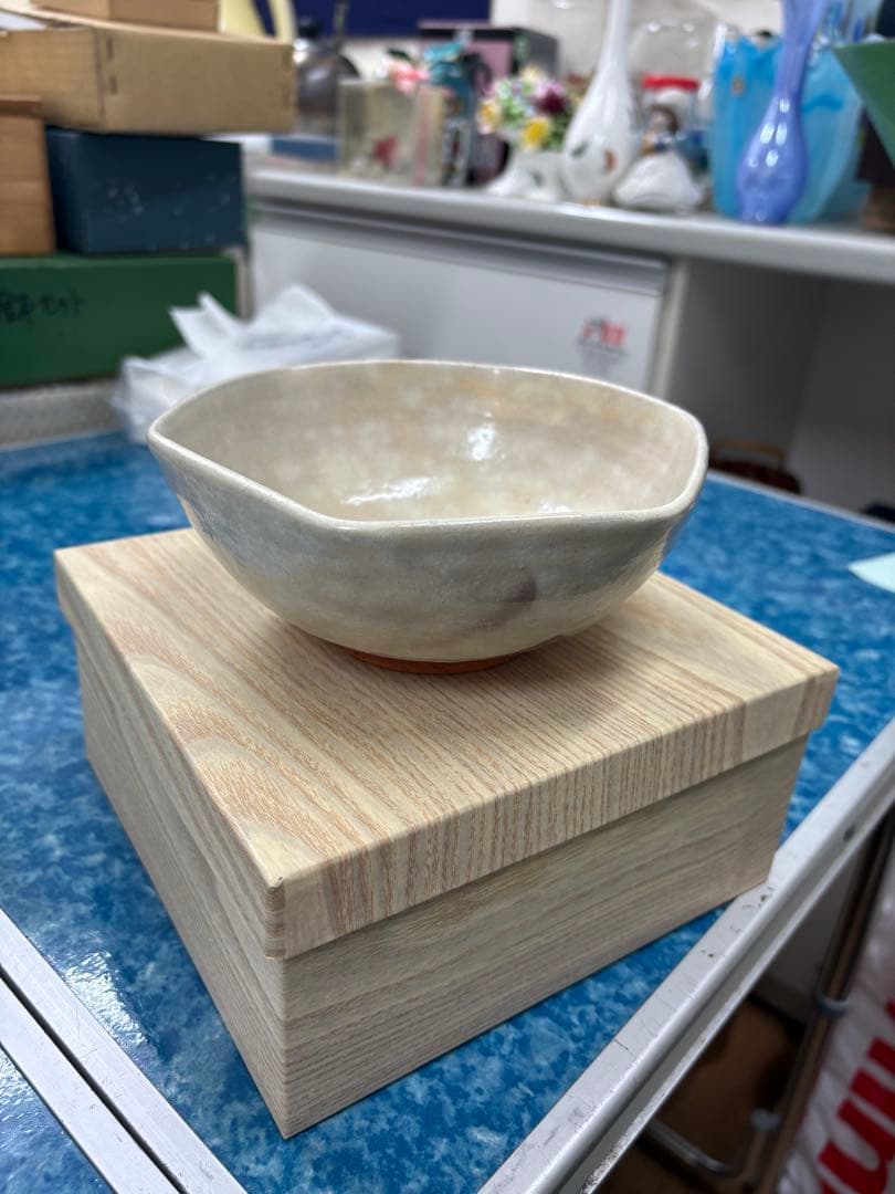 【名工】萩焼 抹茶碗 岡田裕（晴雲山）山口県指定無形文化財保持者 専用箱・栞付