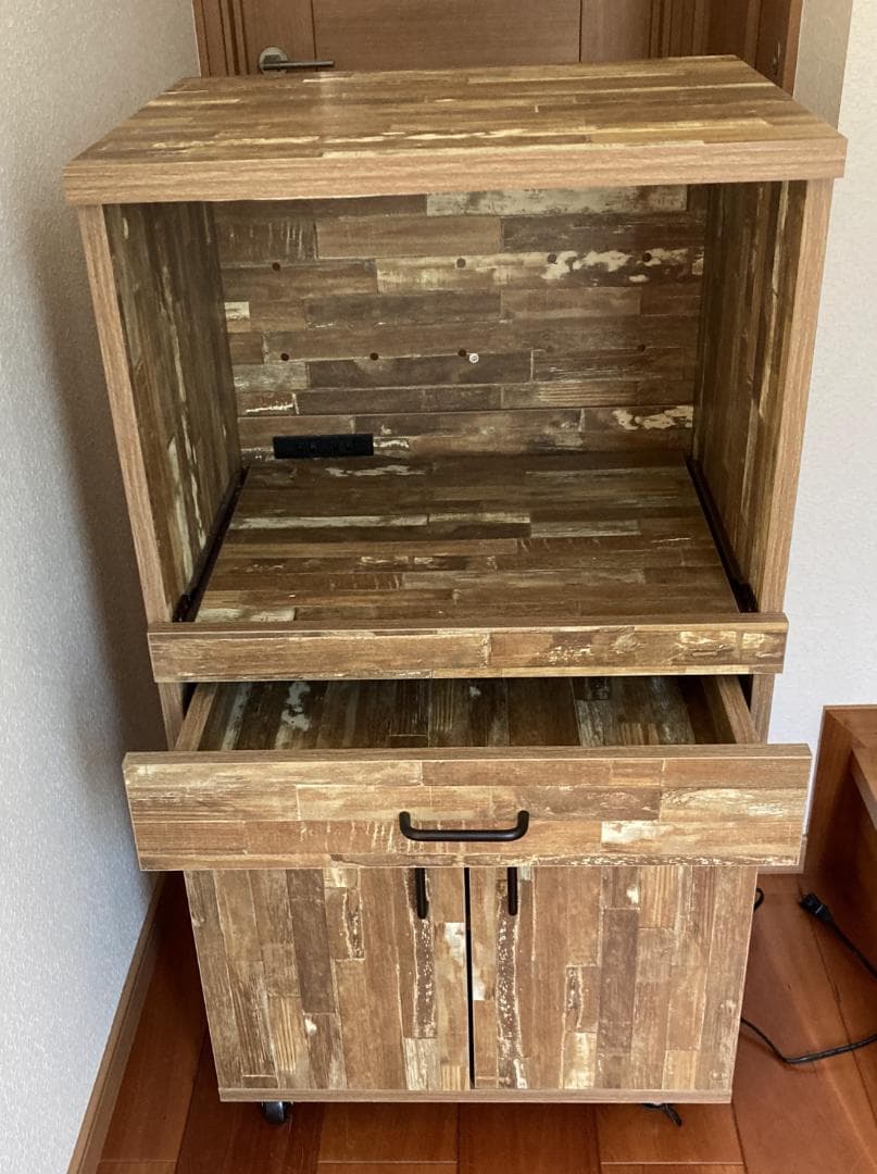 ★送料無料　レンジラック（コンセント・キャスター付）【訳あり】