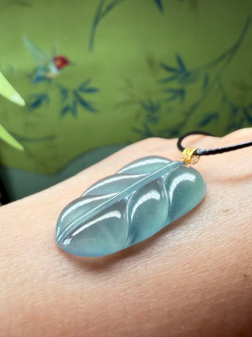 新入荷❣️天然本翡翠　18k高氷種氷藍水『大業有成』福葉　鑑定書付き