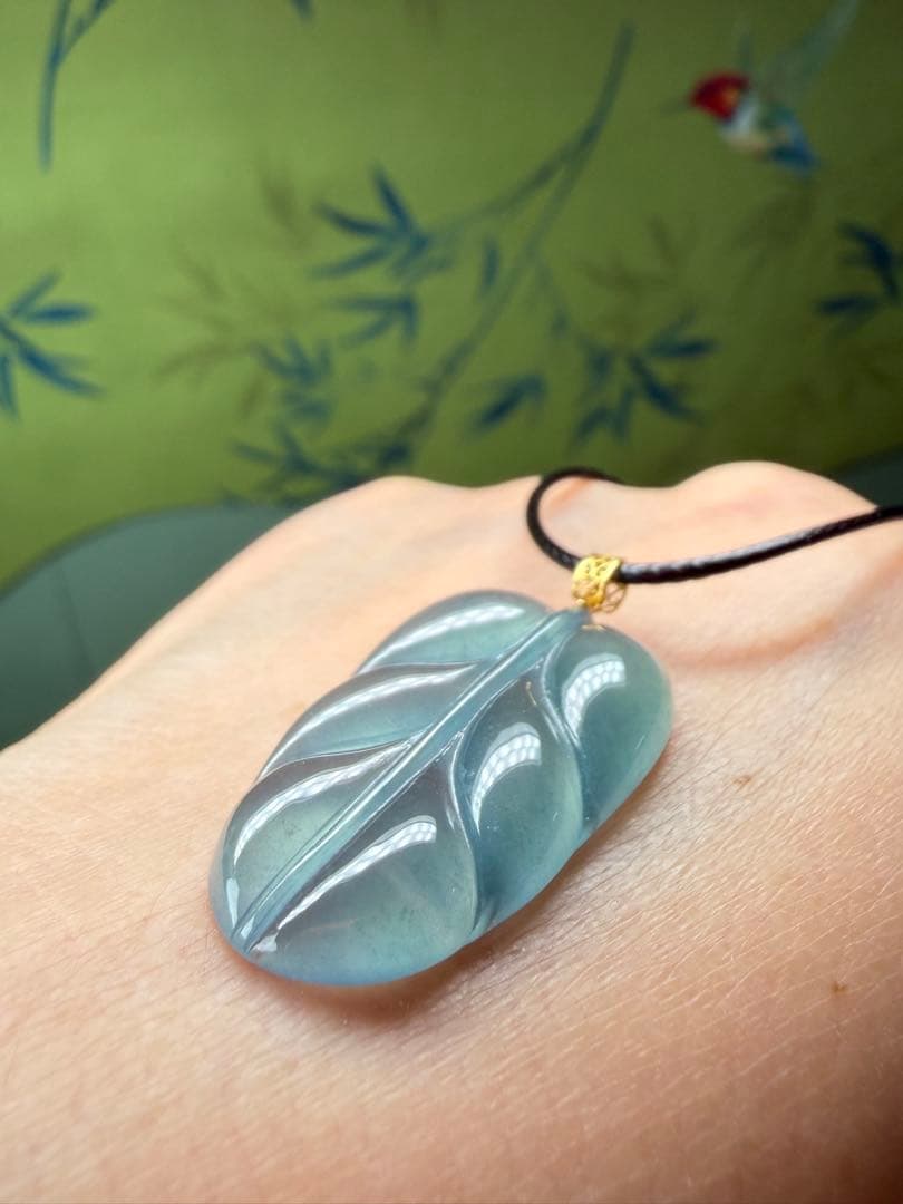 新入荷❣️天然本翡翠　18k高氷種氷藍水『大業有成』福葉　鑑定書付き