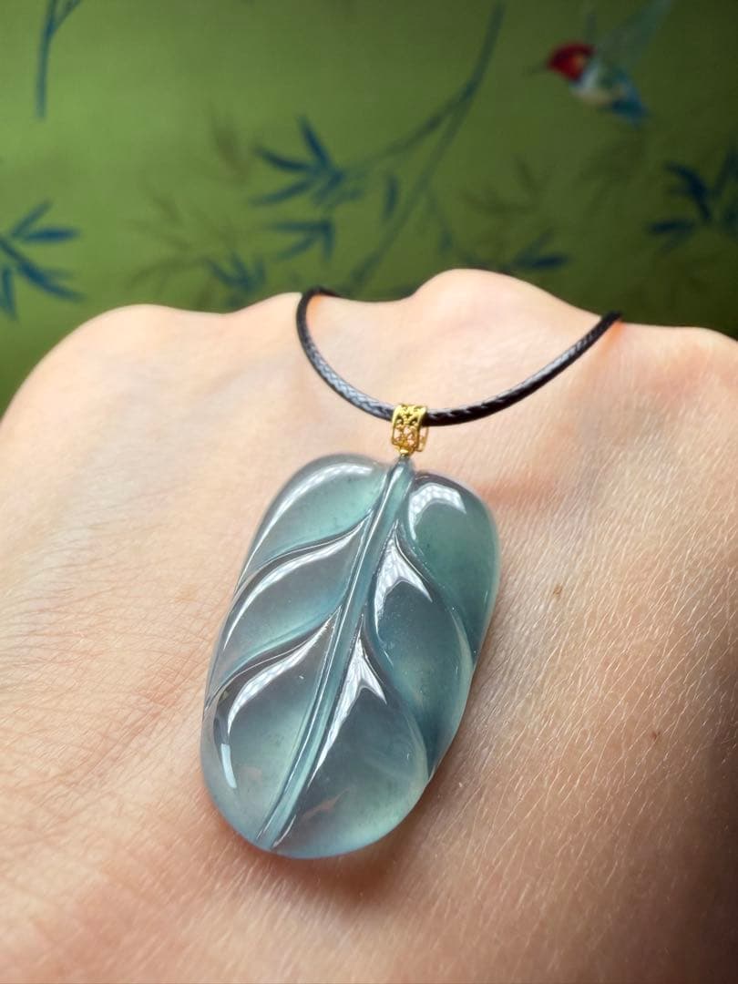 新入荷❣️天然本翡翠　18k高氷種氷藍水『大業有成』福葉　鑑定書付き