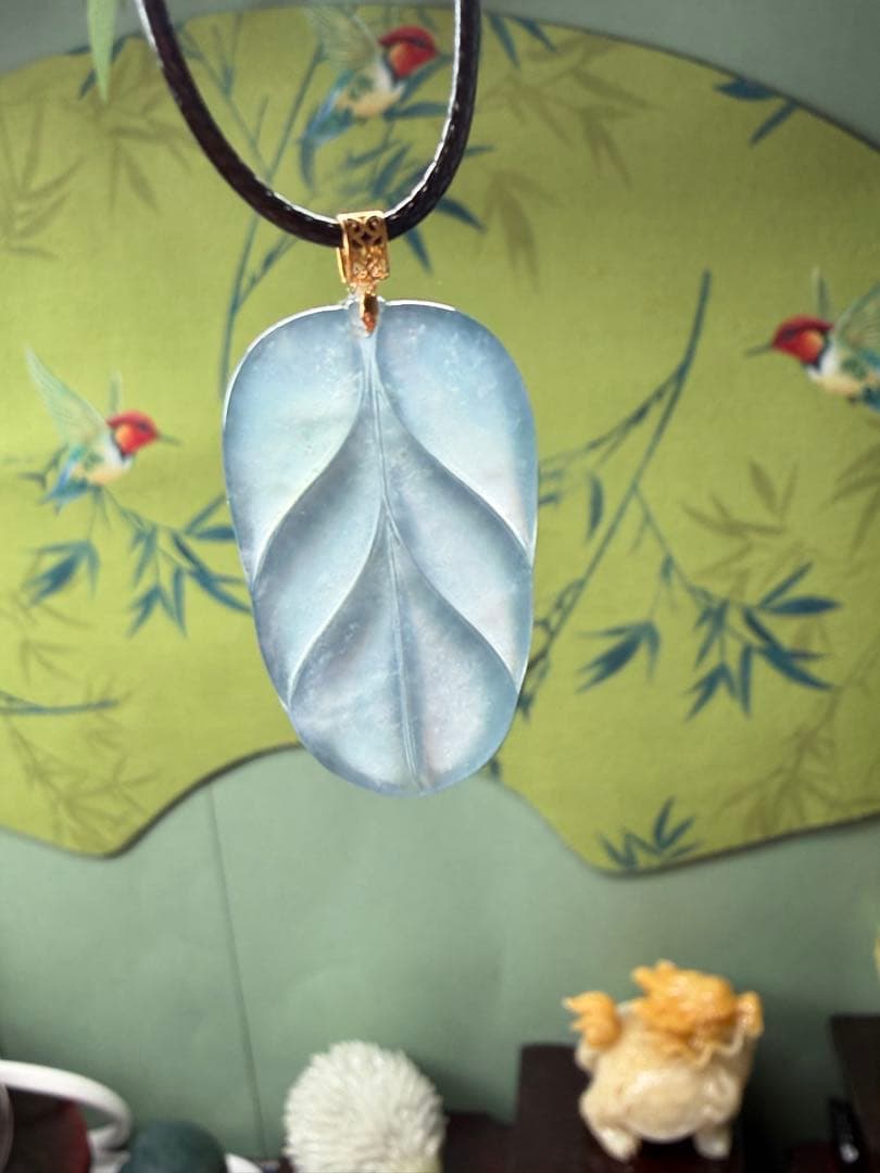 新入荷❣️天然本翡翠　18k高氷種氷藍水『大業有成』福葉　鑑定書付き